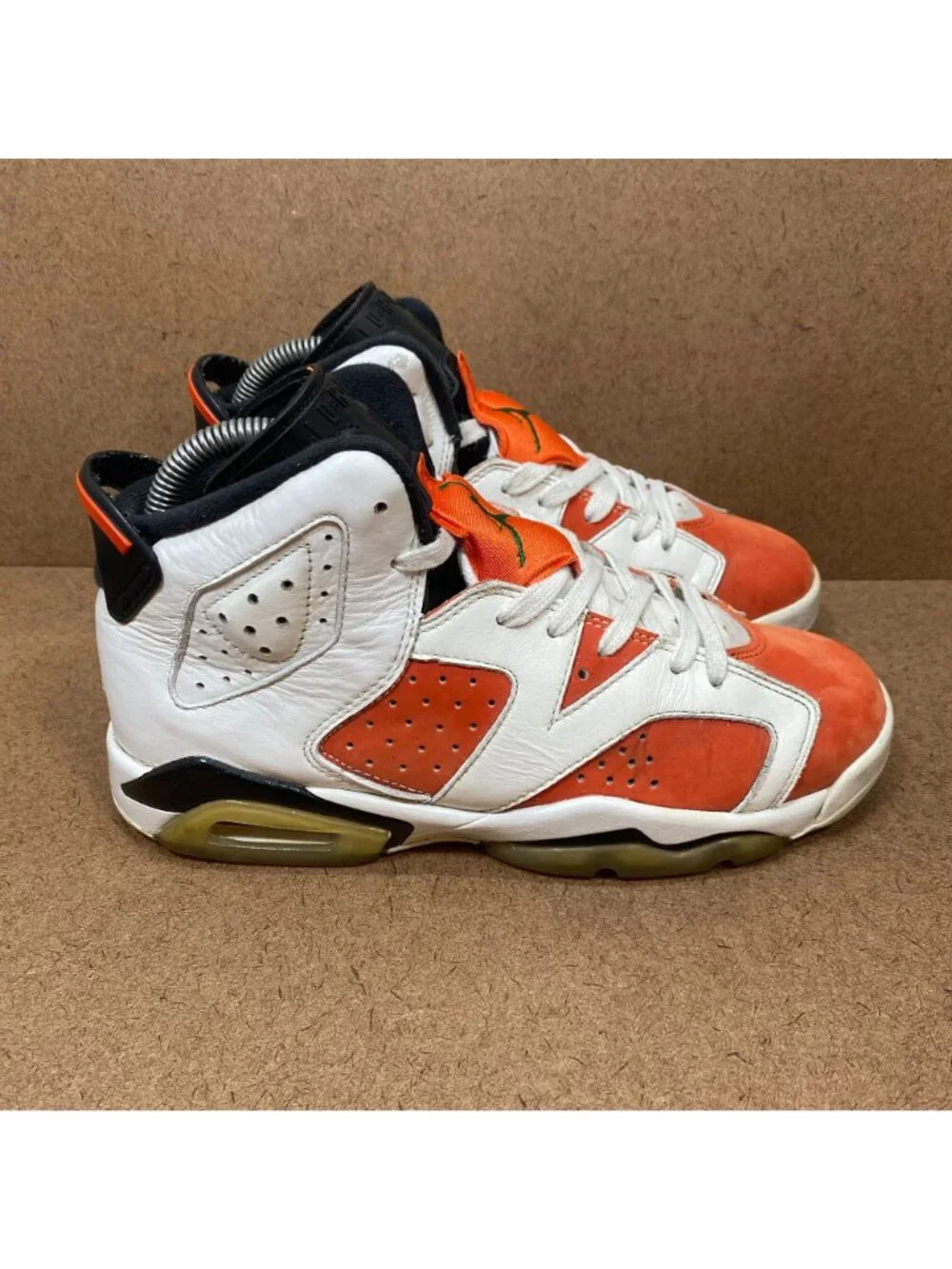 Air Jordan 6 Retro Gatorade White/Orange/Black Youth Sneakers Size 5Y